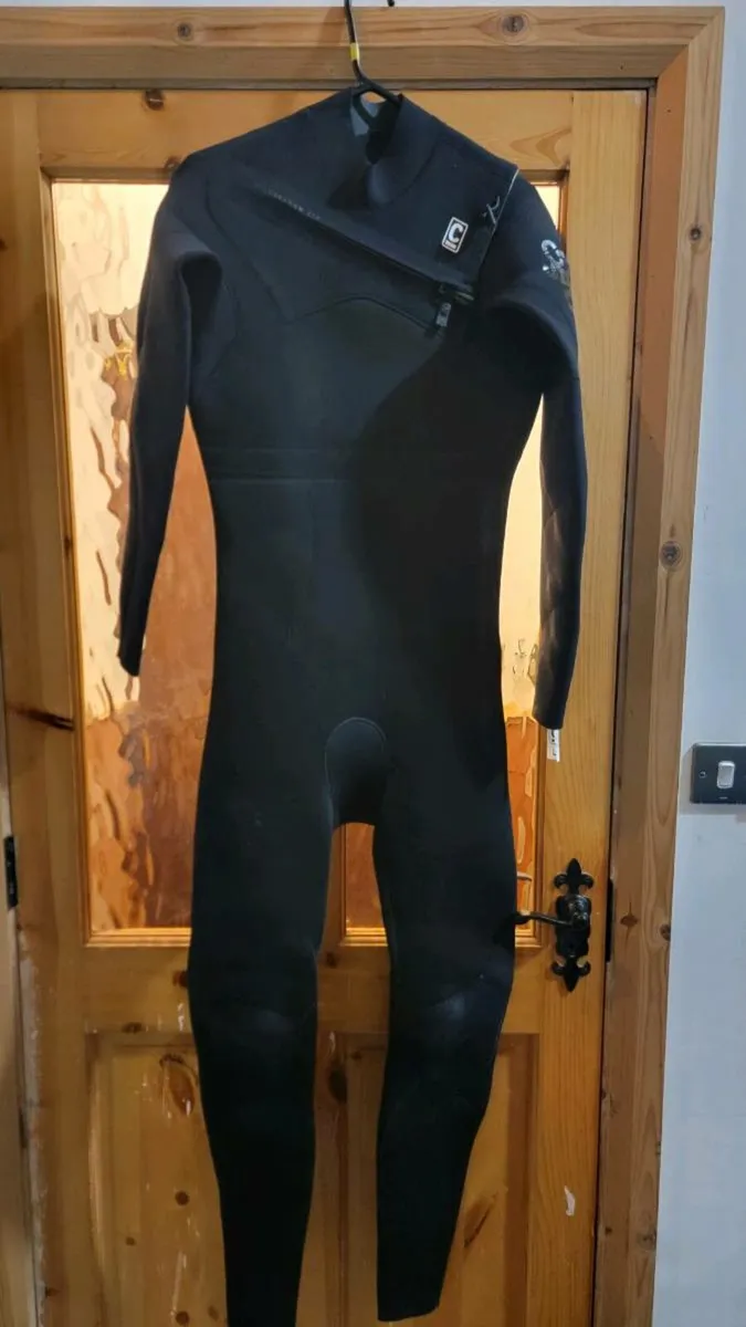 Cskin 5:4 Session winter wetsuit size LT - Image 1