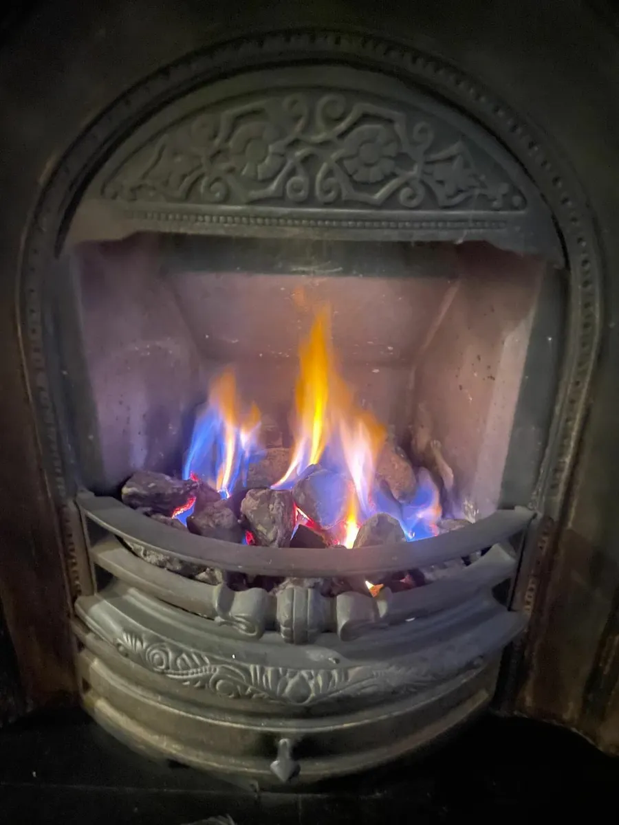 Fireplace with Gas Fire, Magiglo Brand - Image 1