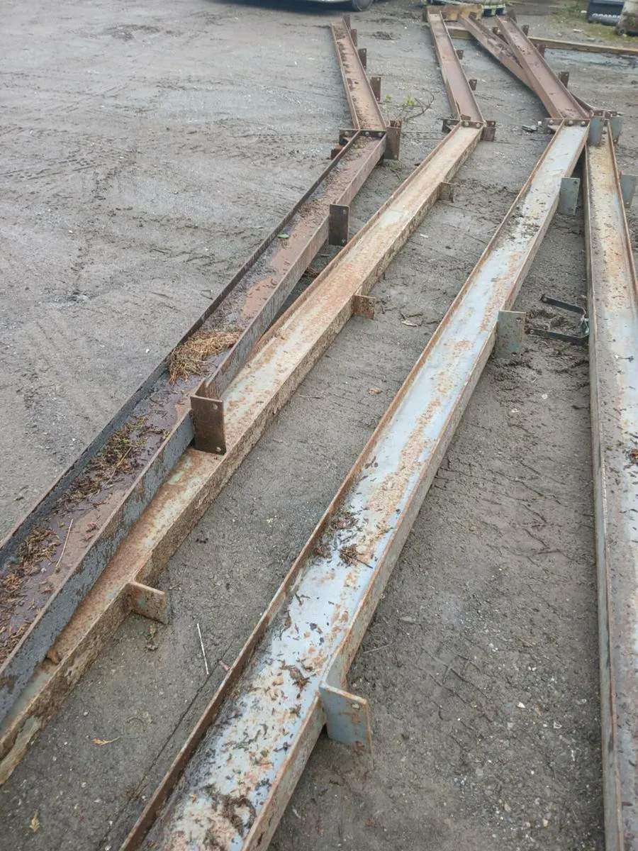 60x40 roof trusses - Image 1