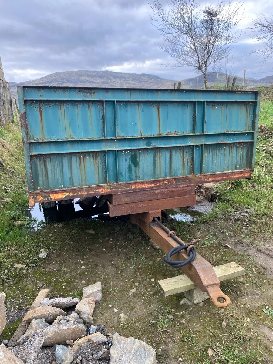 7ft x 10 1/2ft tipping trailer - Image 2