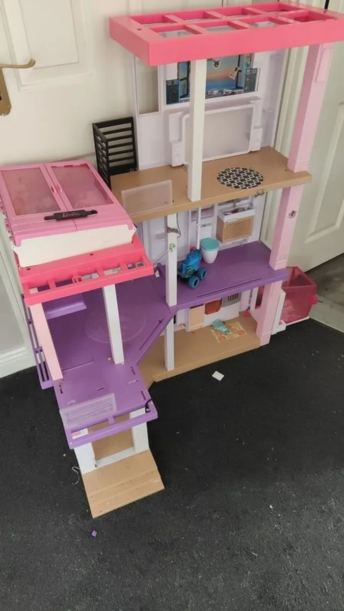 Barbie dream house - Image 1