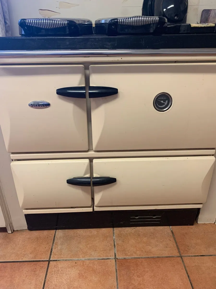 Stanley Brandon 60K Oil Fired Cooker - Image 1