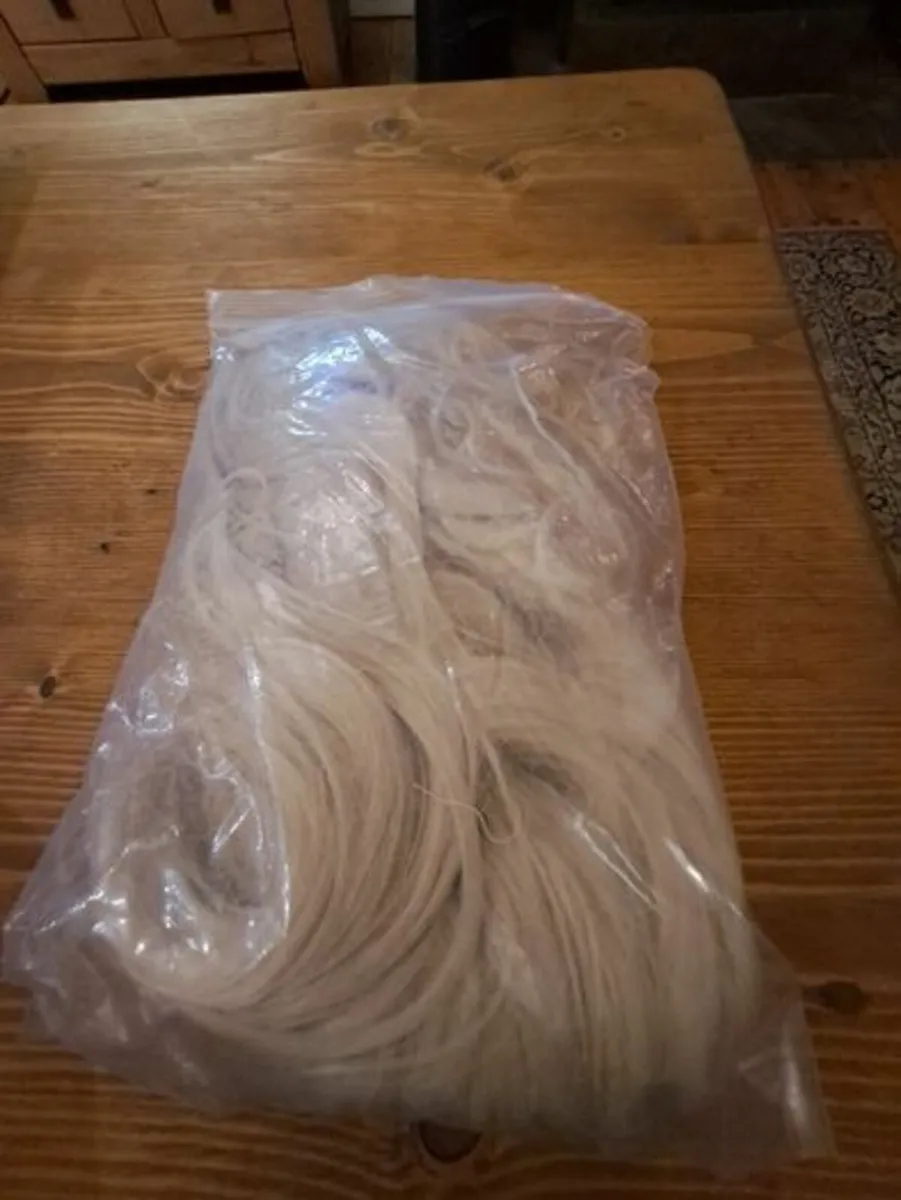 Long blond curly hair Wig - Image 2