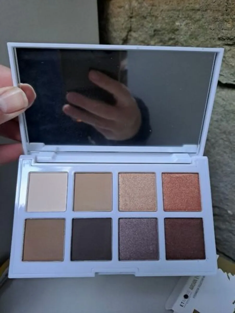 Etmore Argan eyes Eyeshadow - Image 4