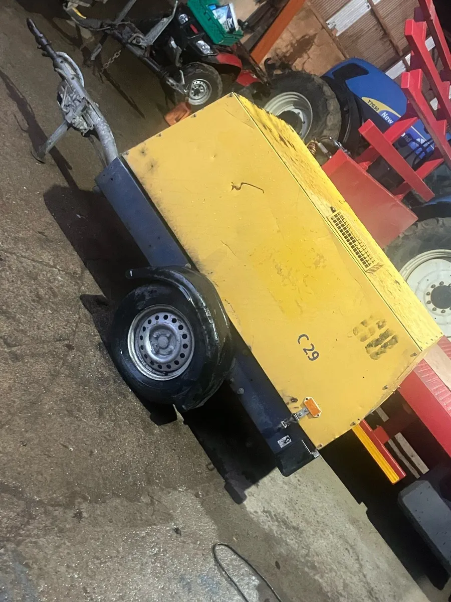 Compair diesel compressor - Image 1