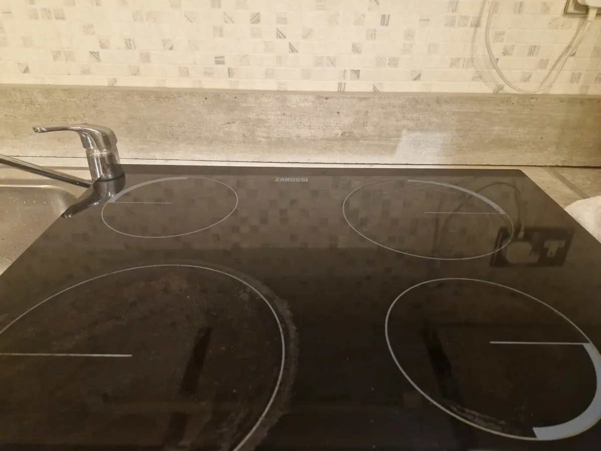 Zanussi inductin Hob - Image 1