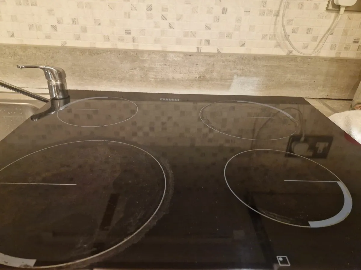 Zanussi inductin Hob - Image 3