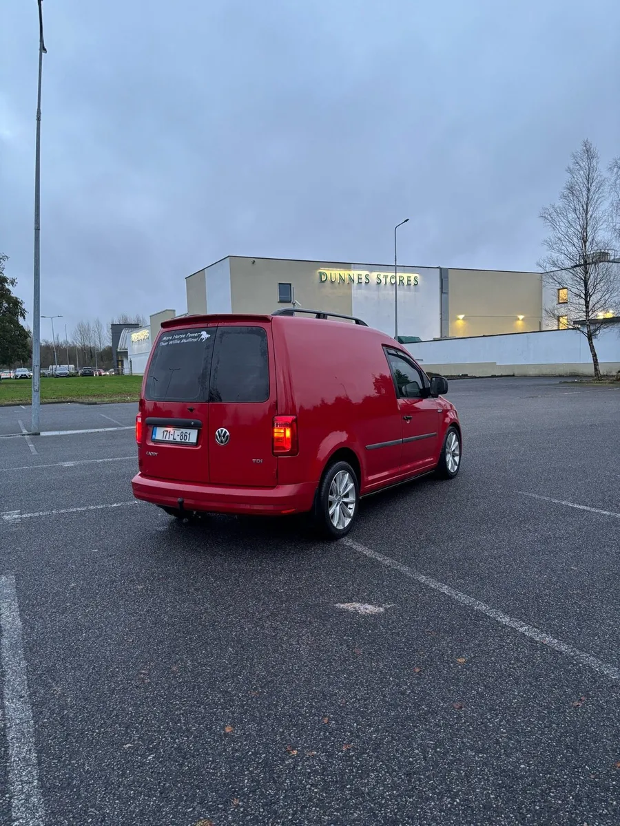 Caddy van - Image 4
