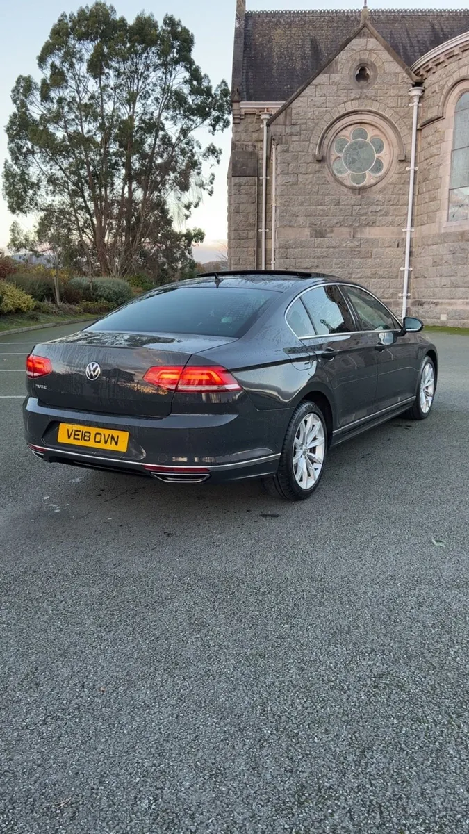 Volkswagen Passat R Line - Image 4
