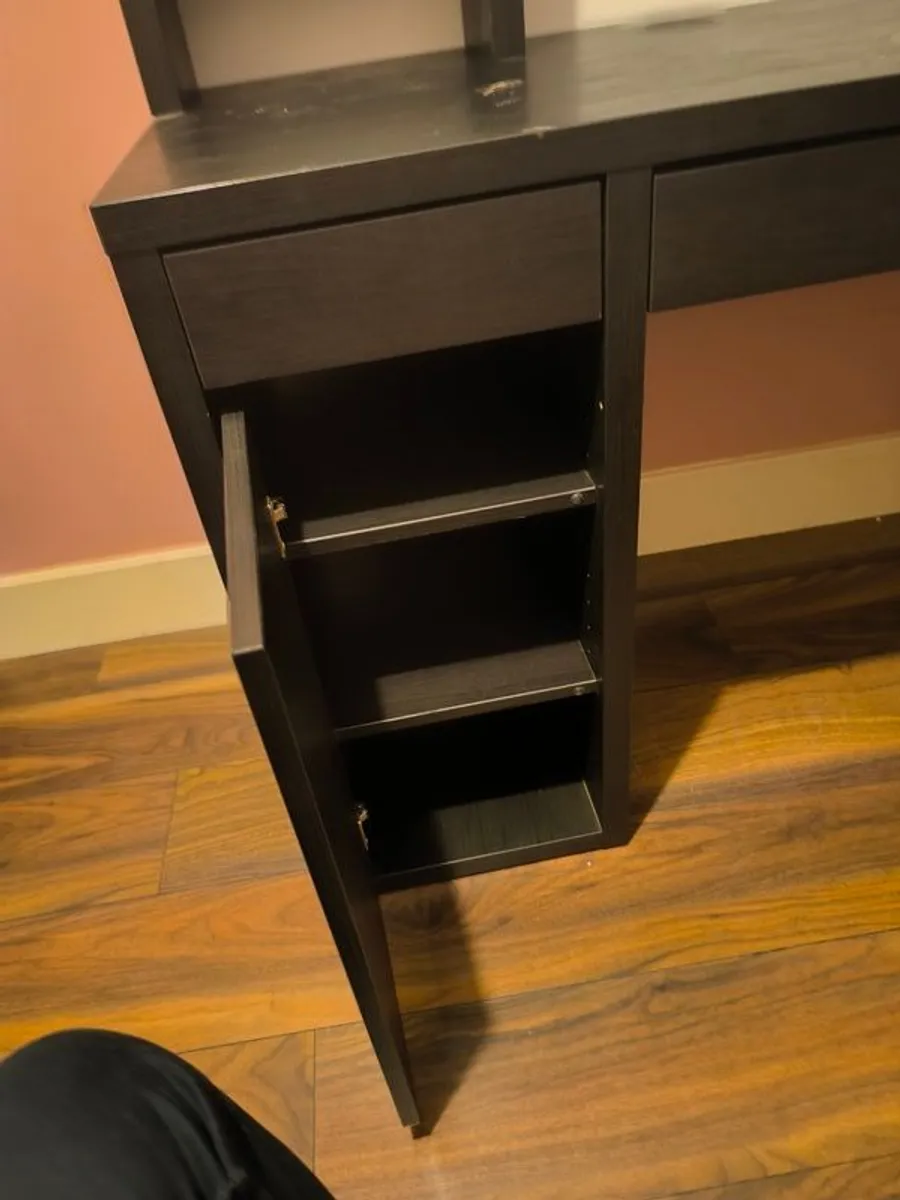 Free Furniture - Image 4