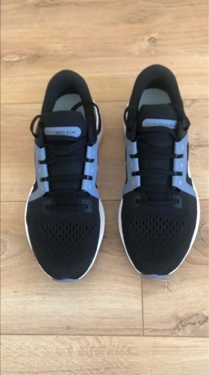 Nike Men's Air Zoom Vomero 16 - Image 1