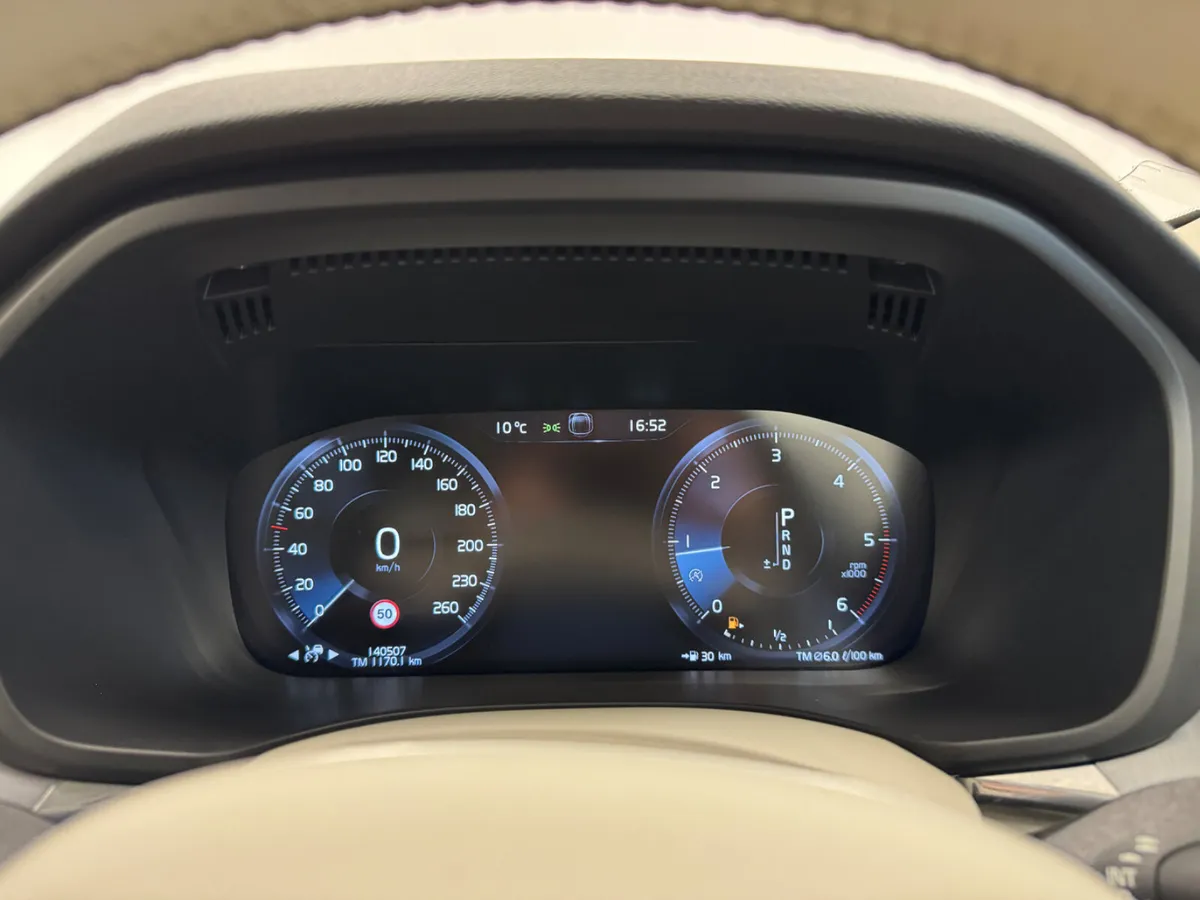 Volvo XC60 2020 - Image 4