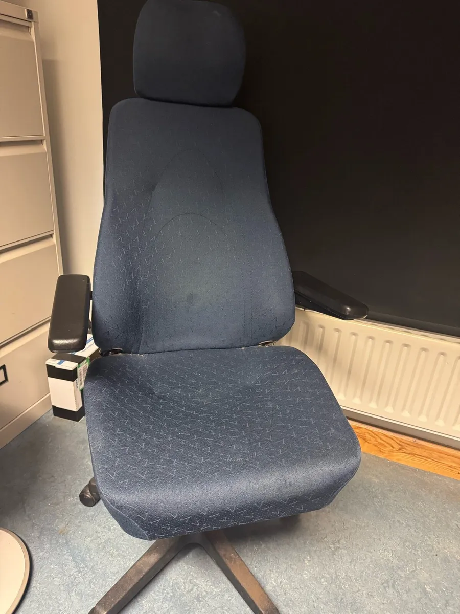 Office Chair - Image 3