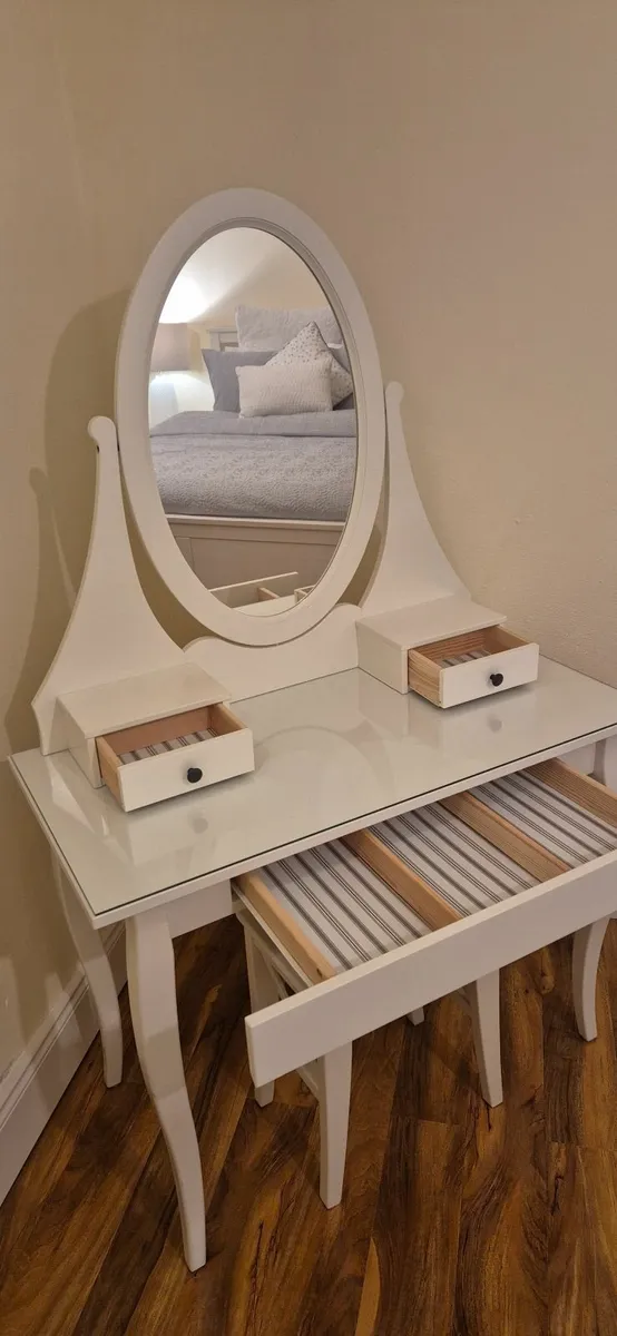 IKEA HEMNES Dressing table with mirror and stool - Image 2