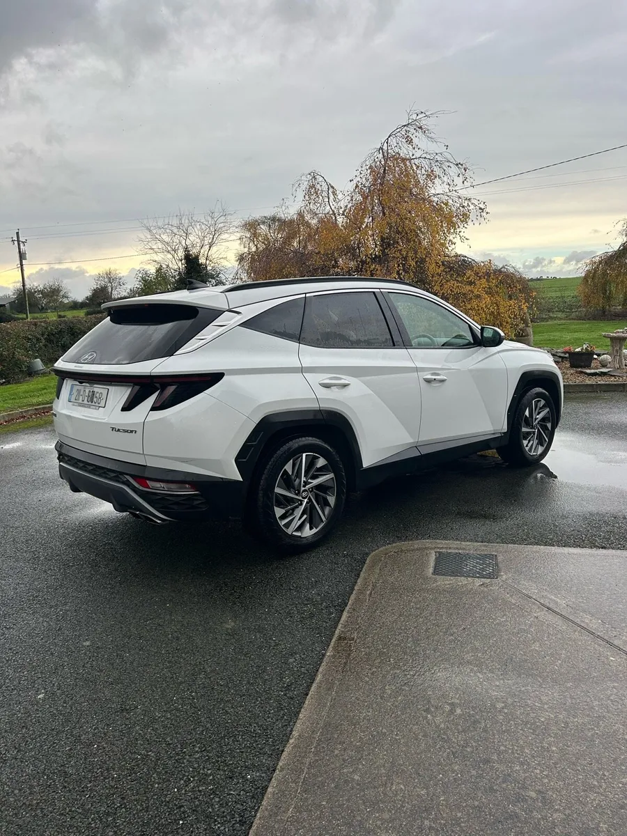 2021 Hyundai  Tucson - Image 2