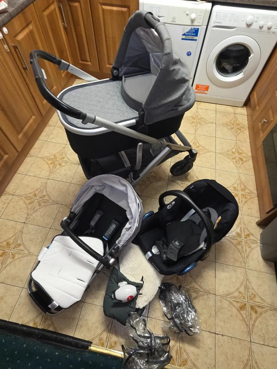 Uppababy Vista Travel system - Image 1