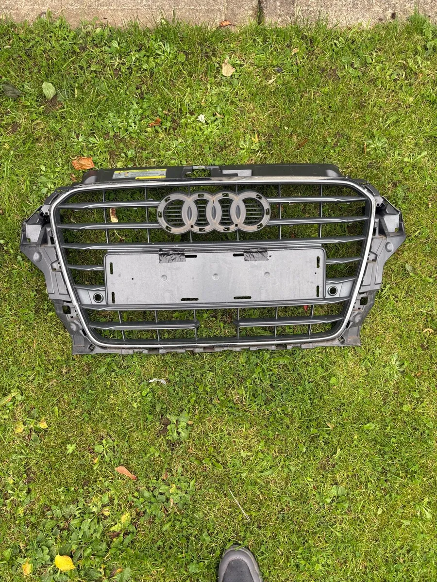 Audi A3 grill - Image 1