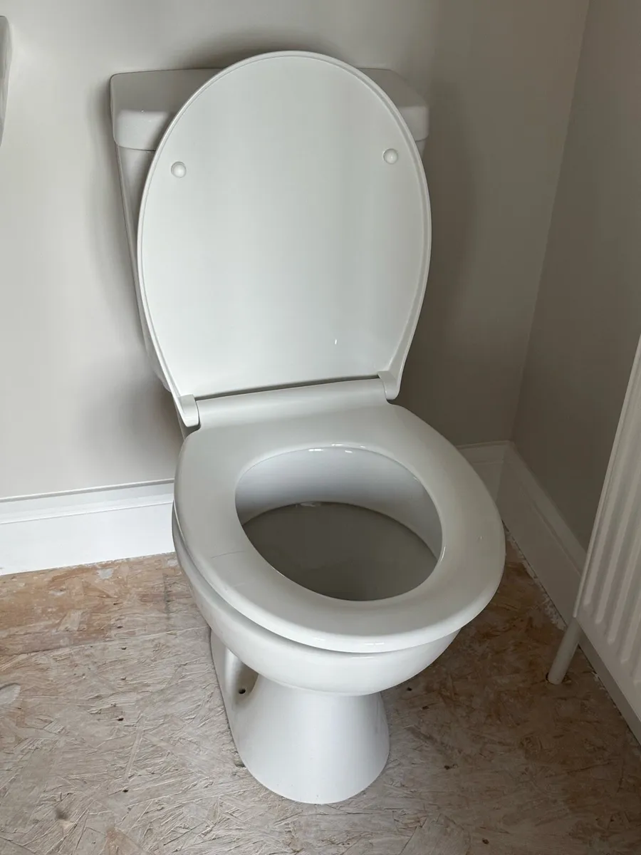 Toilet “Ideal Standard” (Brand New) - Image 1