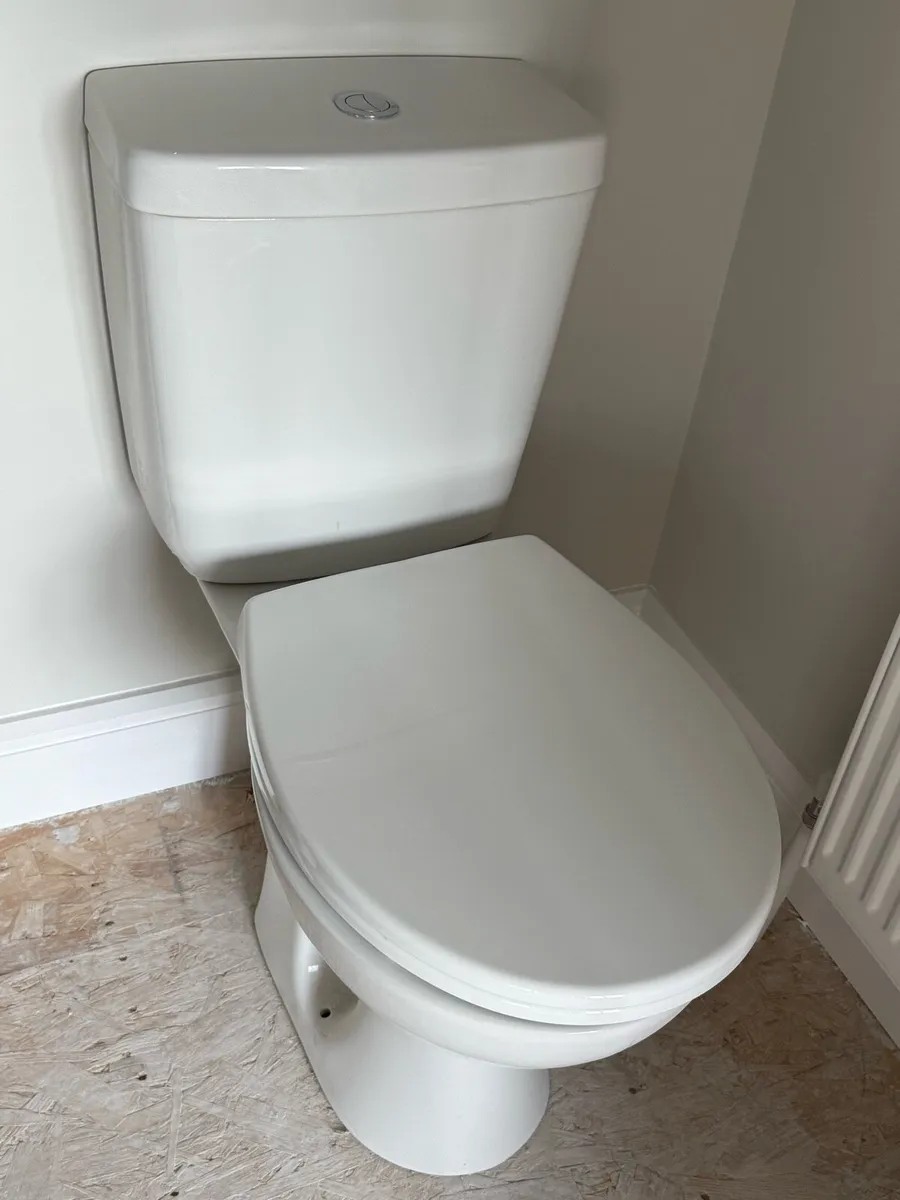 Toilet “Ideal Standard” (Brand New) - Image 2