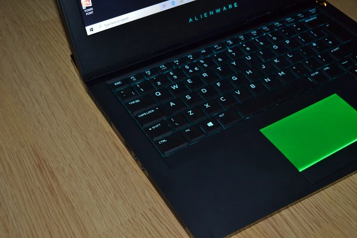 Dell Alienware 13 R3 Gaming Laptop - Image 4