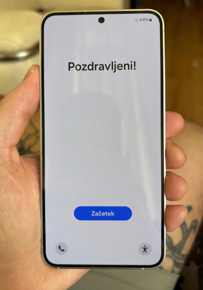 Samsung Galaxy S24 - Image 1