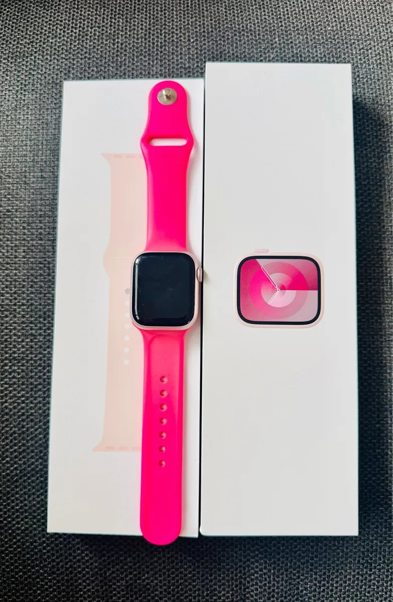 Apple Watch series 9 - Image 1