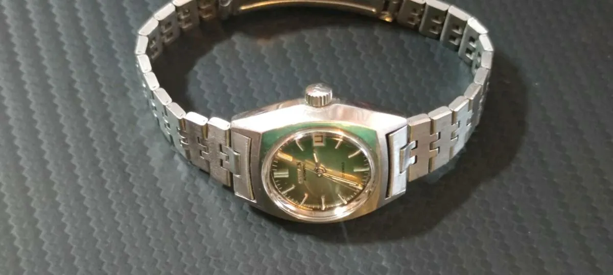 Vintage Citizen watch - Image 3