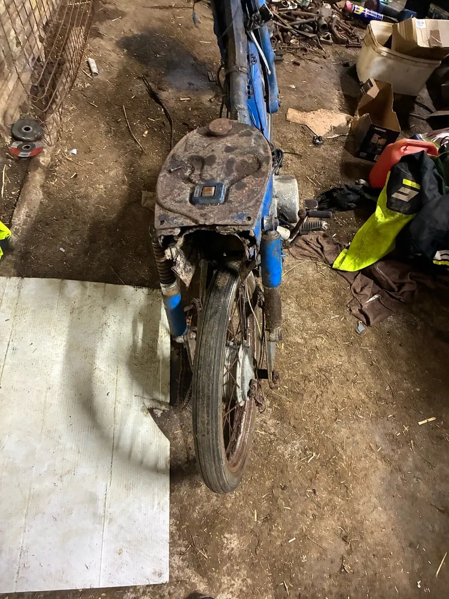 Suzuki 80 2 stroke - Image 2