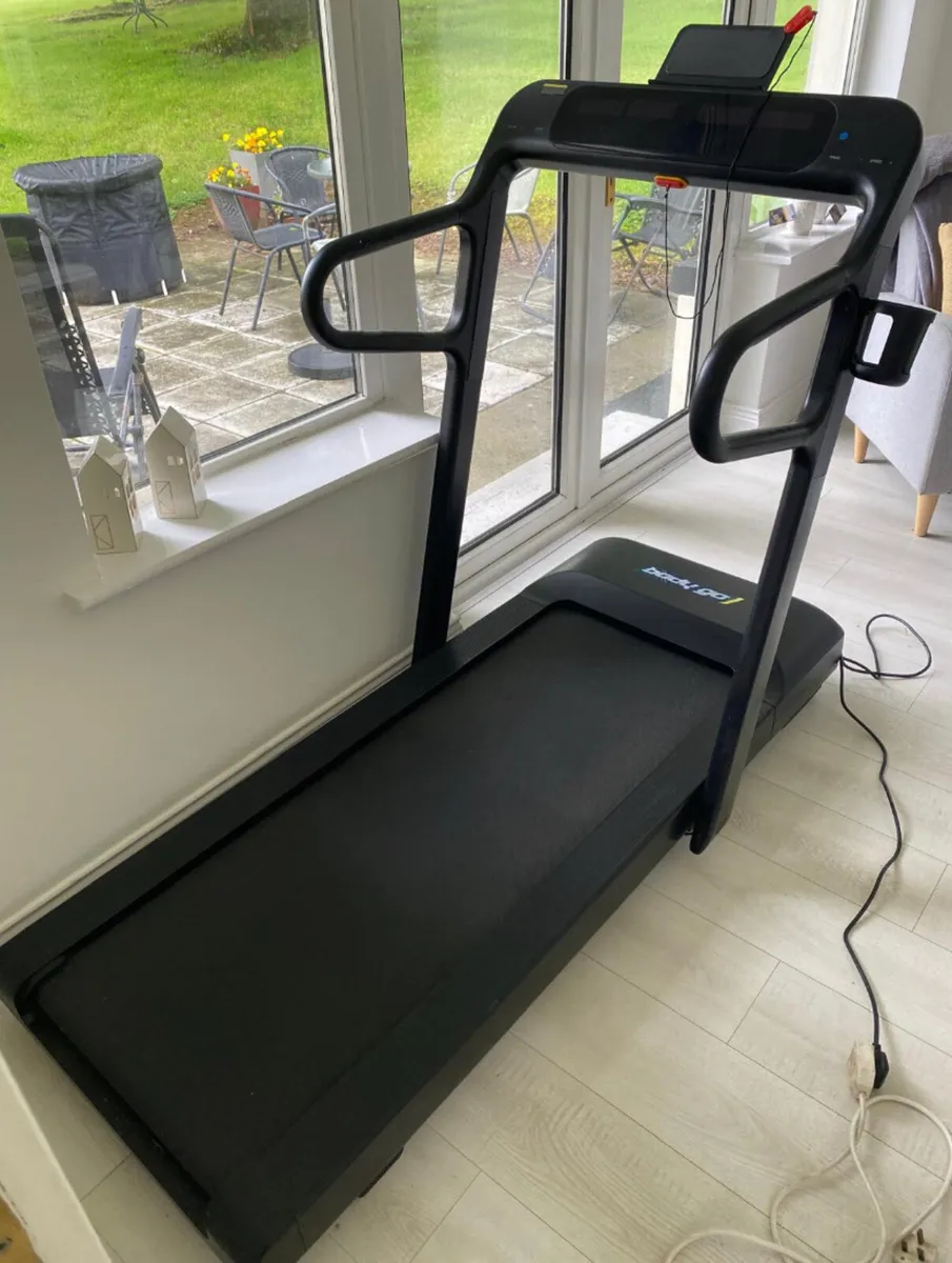 Treadmill - Image 1