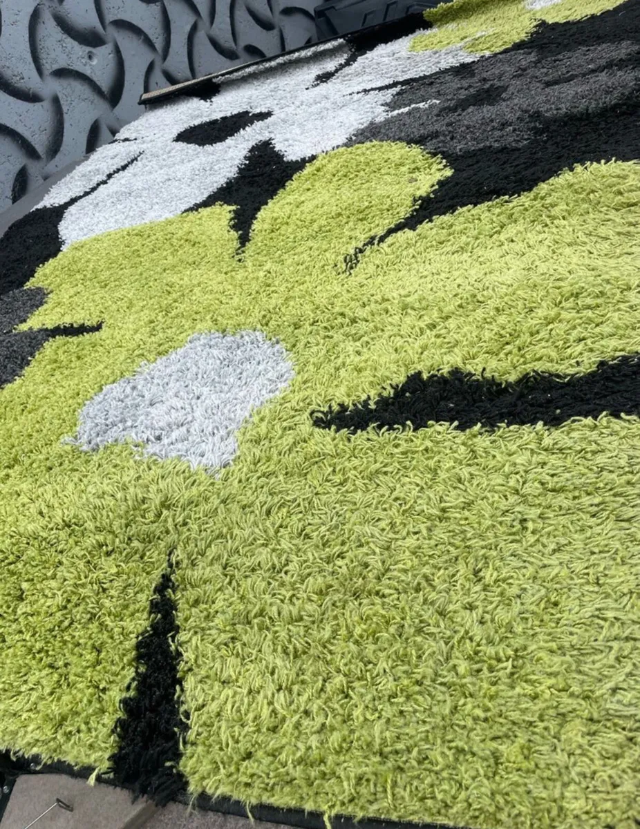 Carpet rug - Image 1