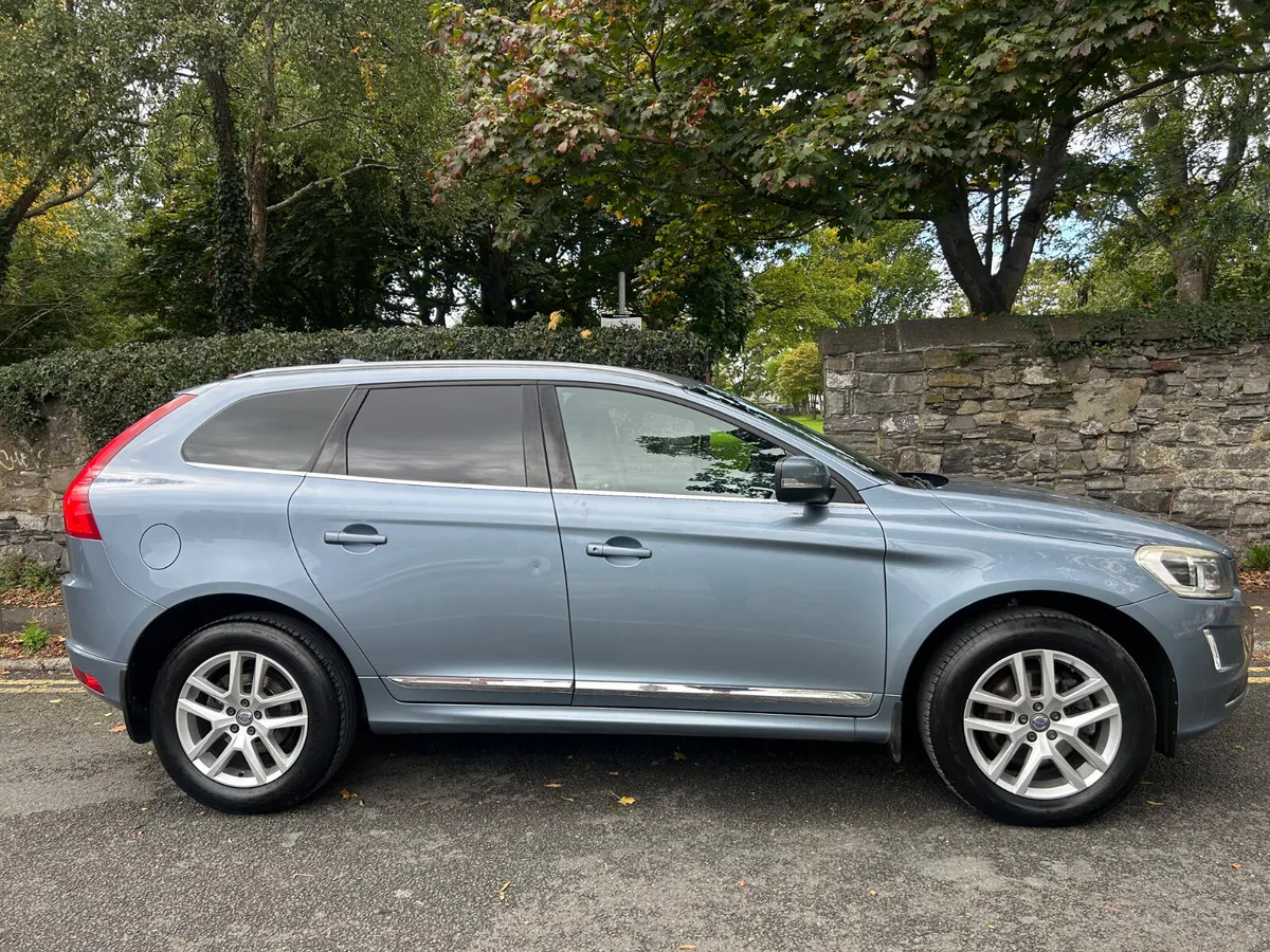 2016 VOLVO XC60 PARKING CAMERA LEATHER INTERIOR - Image 4