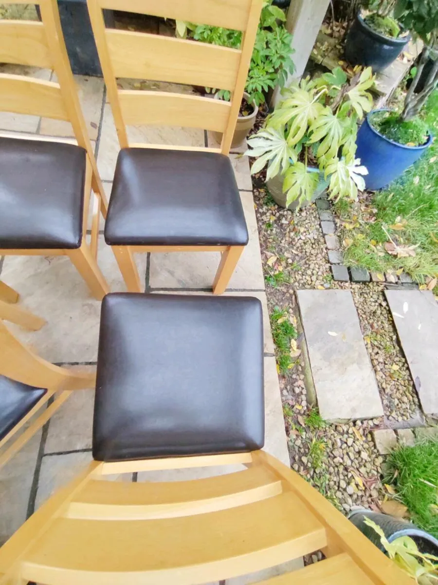 4 kitchen dining chairs - Image 4