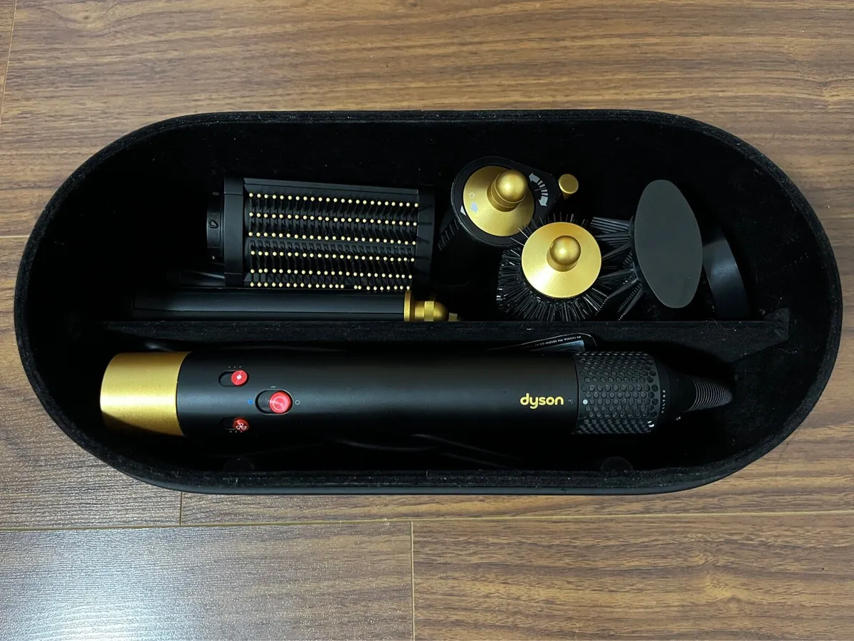 Dyson Airwrap multi-styler (Onyx Black/Gold) - Image 3