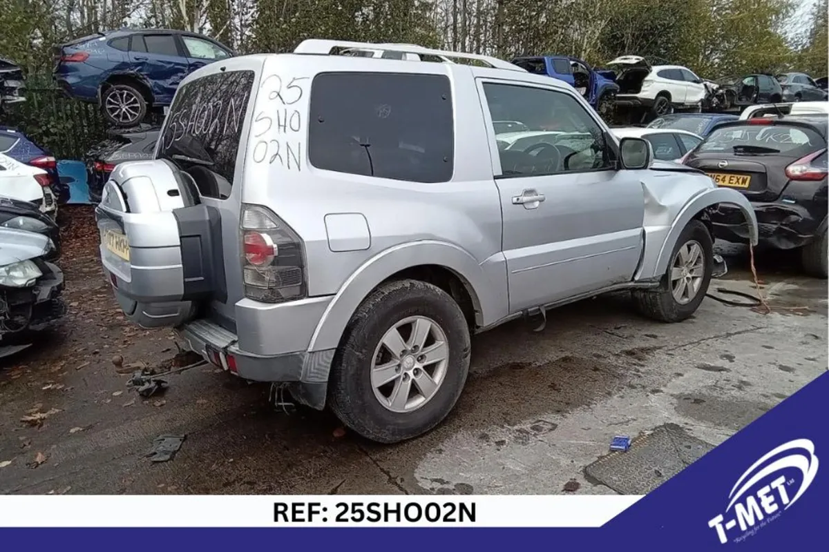 2007 MITSUBISHI SHOGUN BREAKING FOR PARTS - Image 1