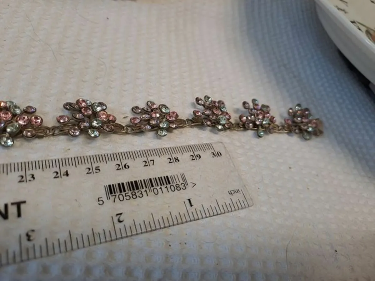 Pink and diamond flowers Necklace - Image 4