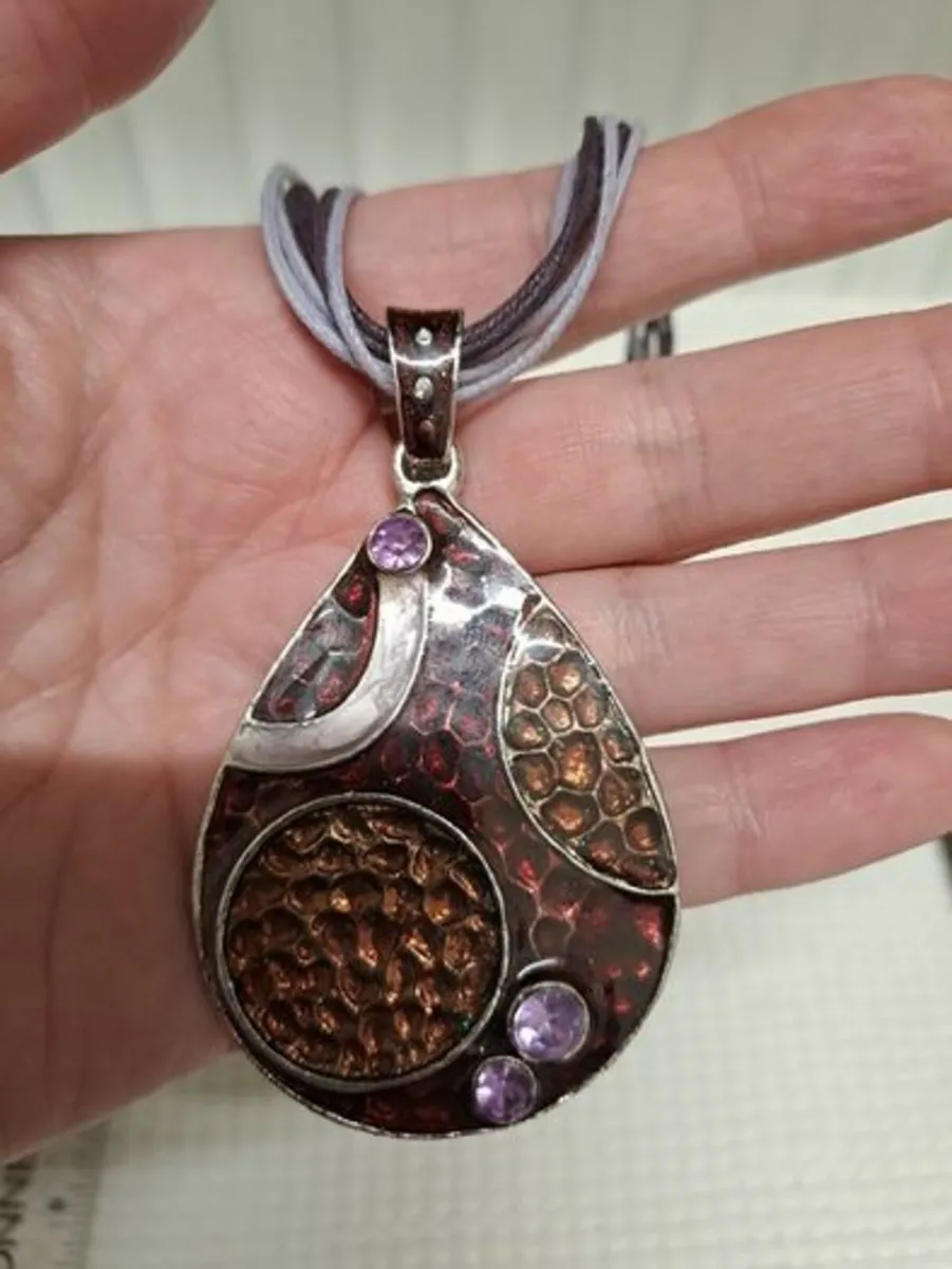 Purple textured Necklace - Image 2