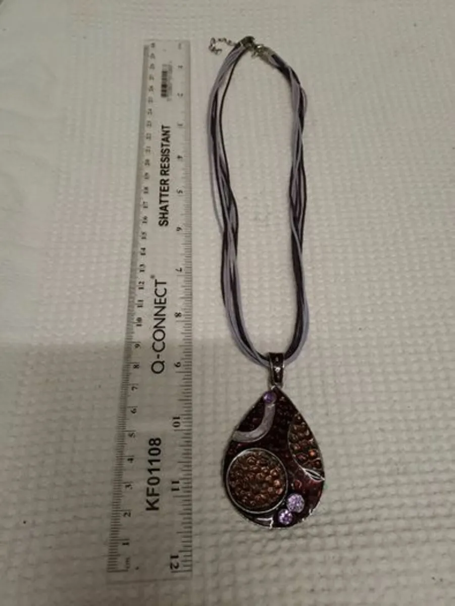 Purple textured Necklace - Image 3