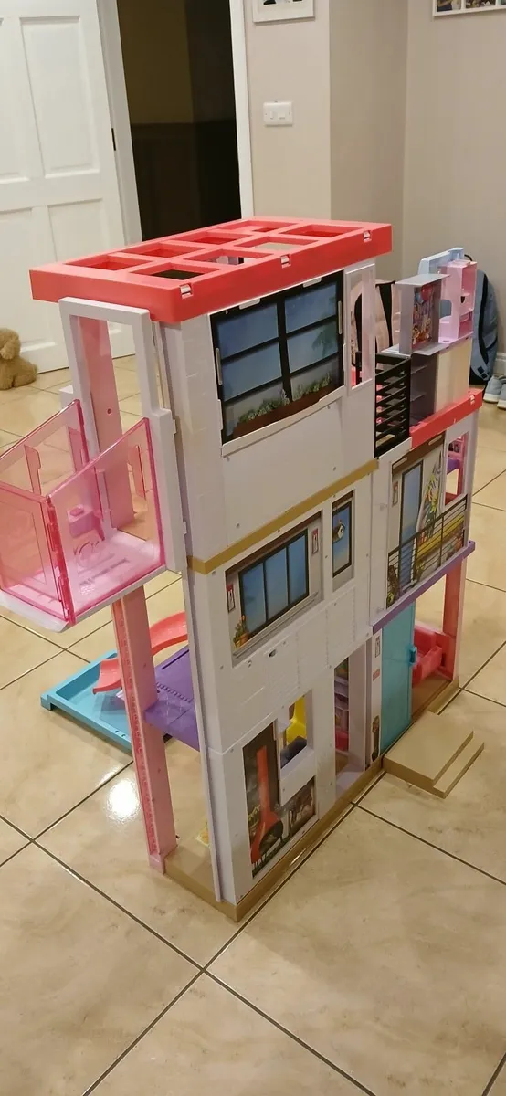 Barbie Dreamhouse - Image 3