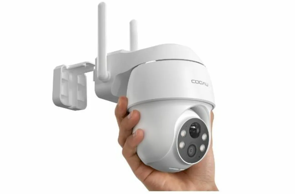 2K Outdoor Surveillance Camera - Image 1