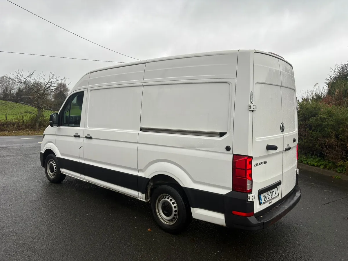 211 VOLKSWAGEN CRAFER - Image 3