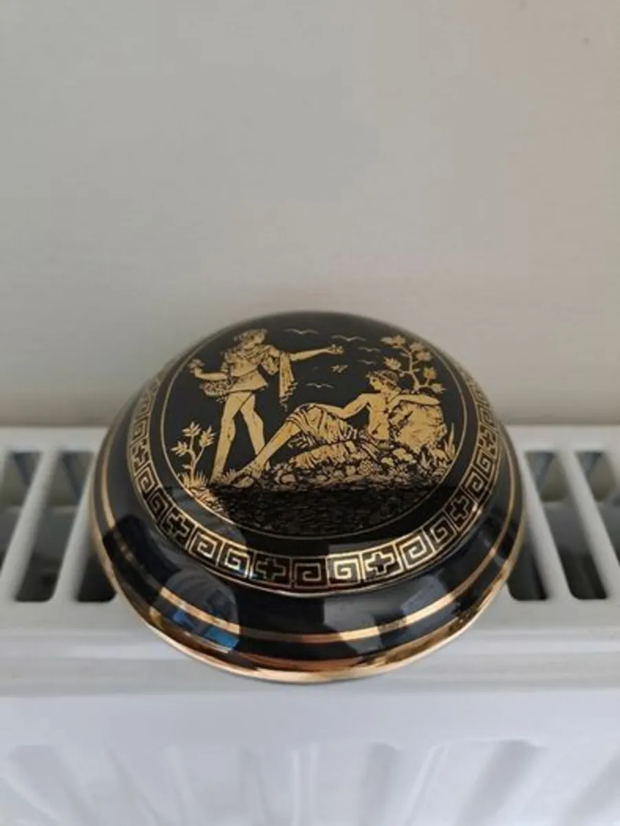 24 k gold jewellery box - Image 1