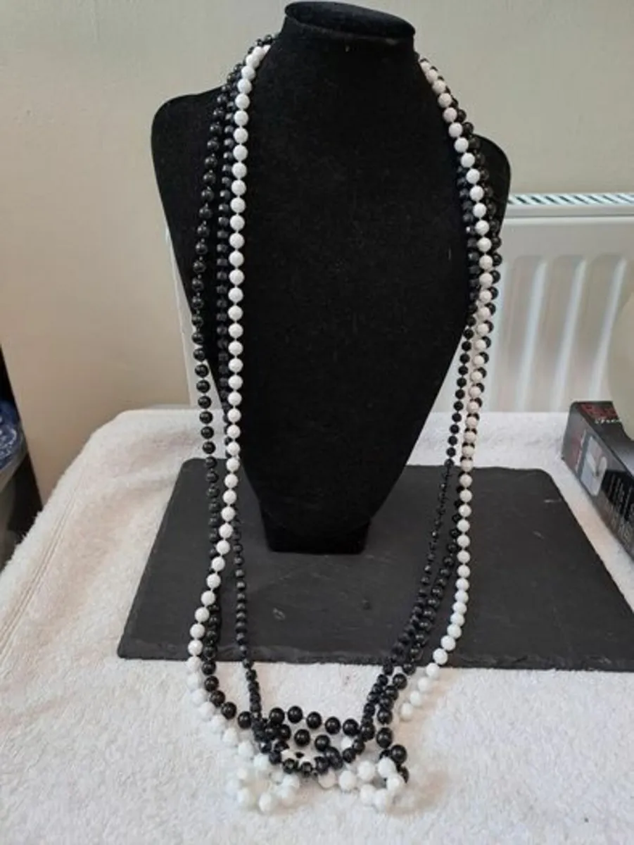 3 strings of Beads 1920s - Image 4