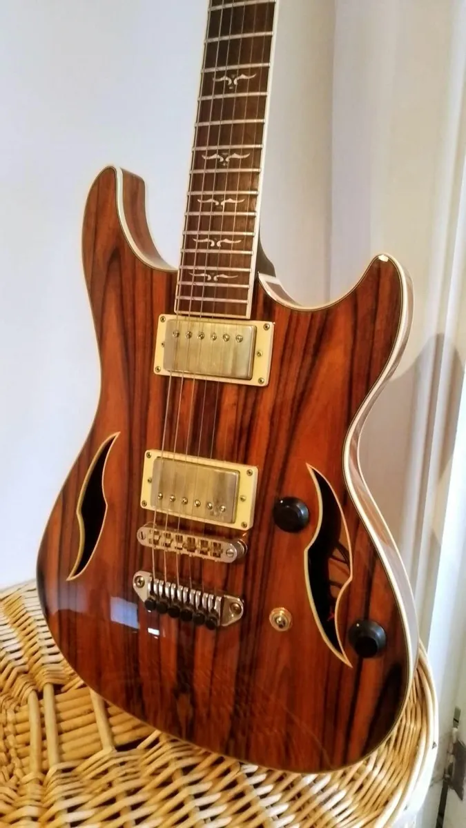 Ibanez 2008 Art Core ADJ C  Guitar (Very rare) - Image 1