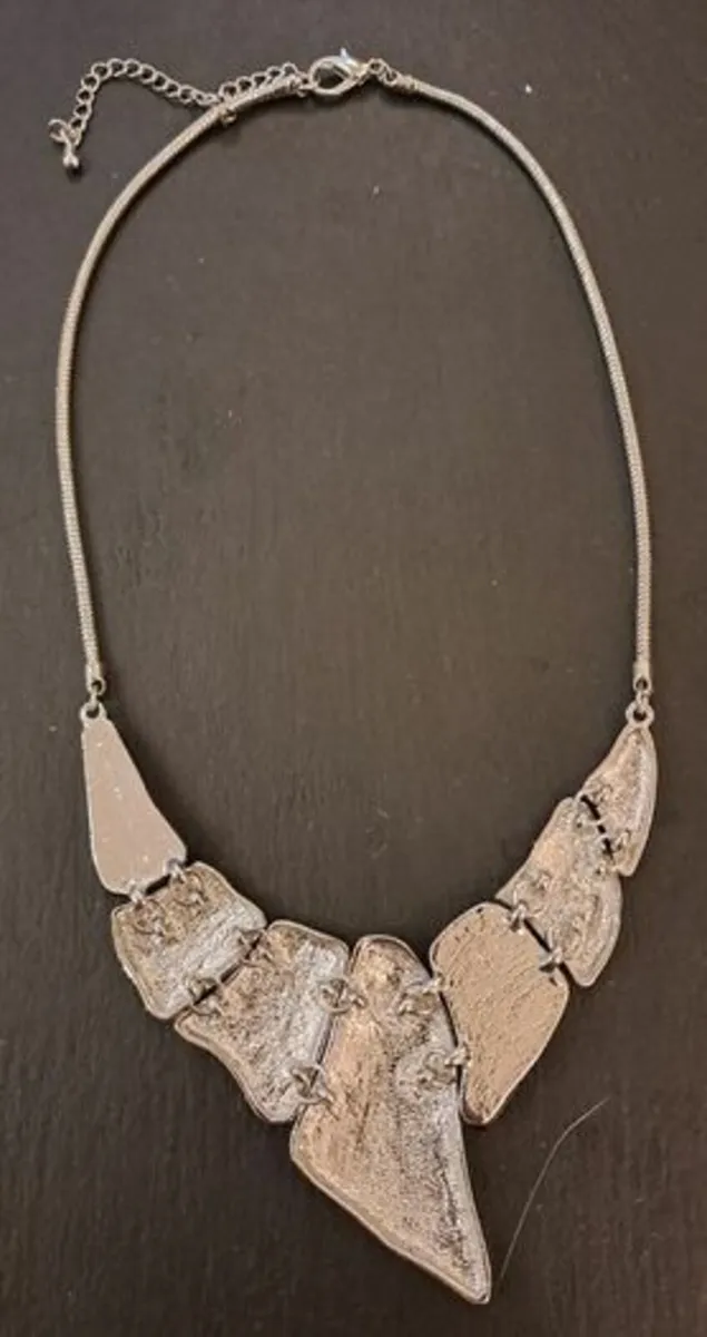 Stacked swirl Necklace - Image 3