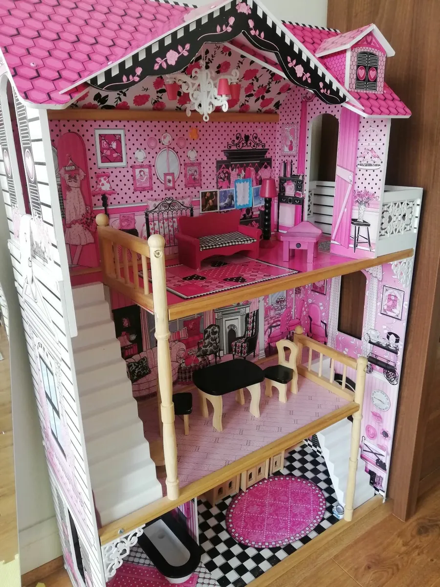 Doll House - Image 1