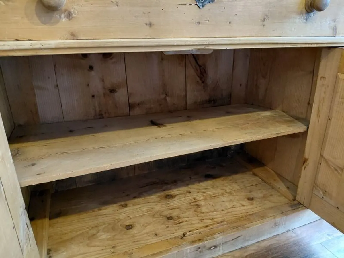 Welsh Dresser - Image 4