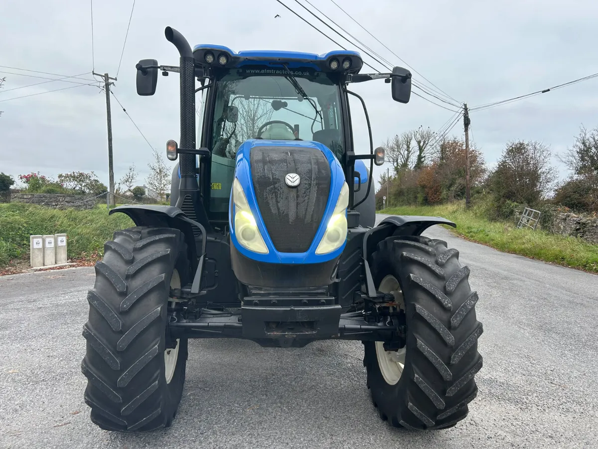 2017 New Holland T6-145 - Image 3