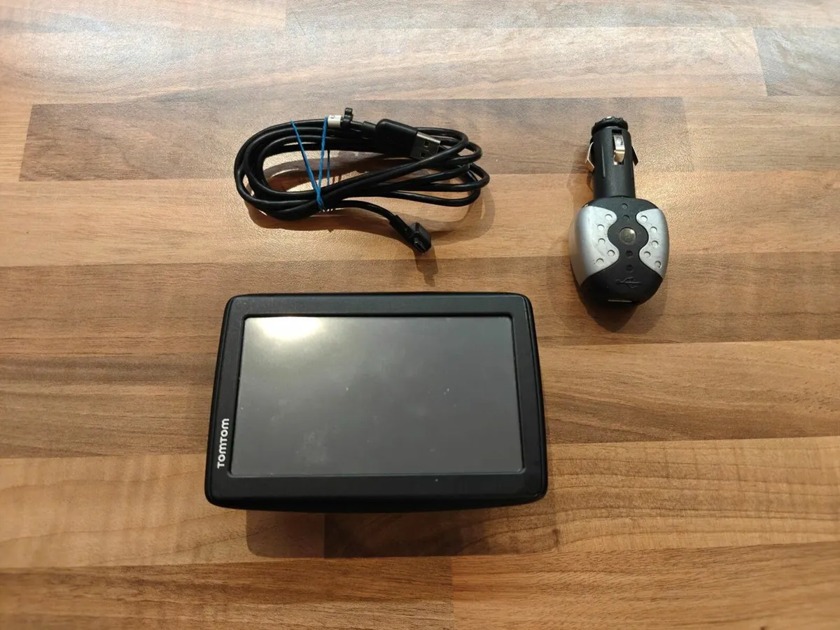 TomTom Truck - Coach - Bus - Car sat nav - Europe - Image 2