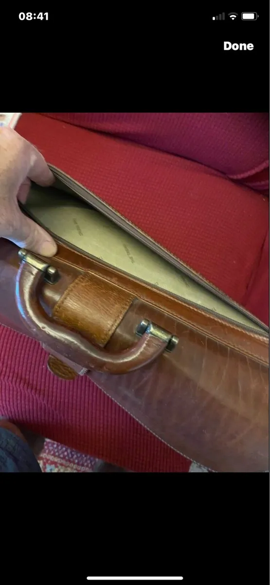 Quality Leather Laptop Bag/ Briefcase - Image 4