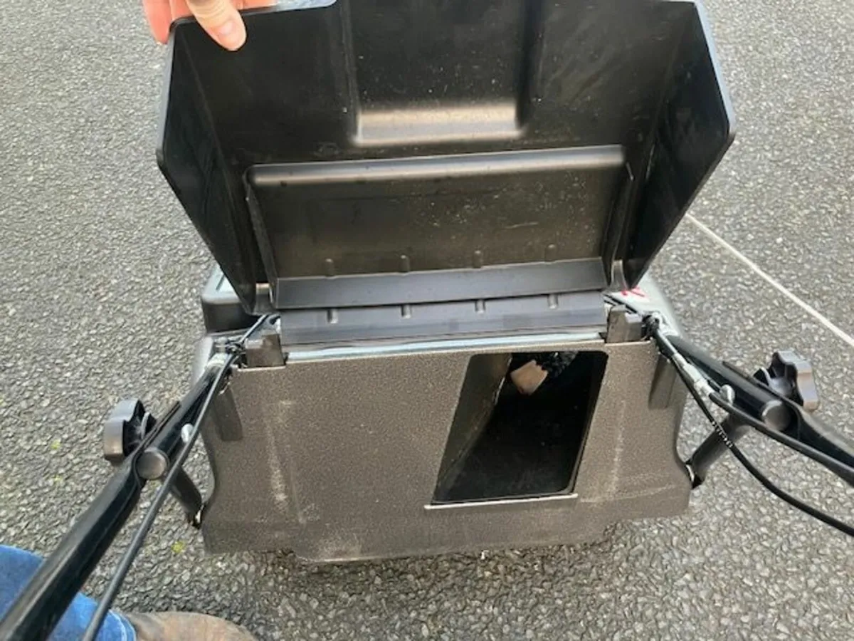 Used 2024 Hayter Harrier 56 Pro - C/W Blade Clutch - Image 2